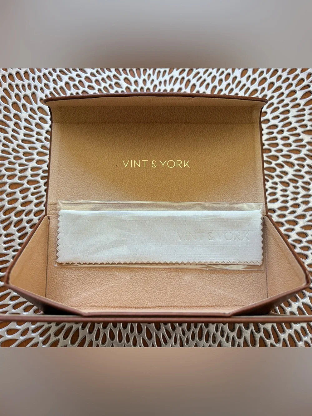 Vint & York brand new